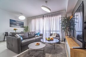 Bat Galim Sea View Balcony by Sea N Rent