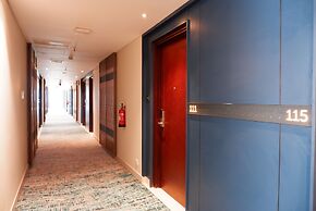 GRAND ANARA AIRPORT HOTEL