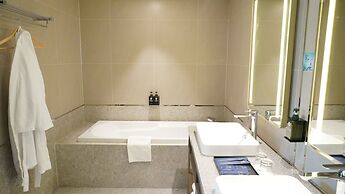 GRAND ANARA AIRPORT HOTEL