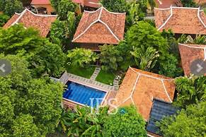 Jungle sanctuary Siem reap