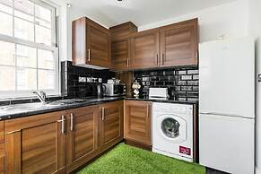 London Homes - Aldgate Flats