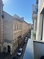 Downtown family apartment by FirstHost