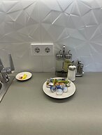 Downtown family apartment by FirstHost