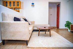 Lux Suites Father's Hub Apartments