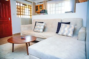 Lux Suites Father's Hub Apartments