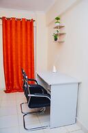 Lux Suites Father's Hub Apartments