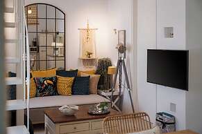 Porto Sereno Andros Suites