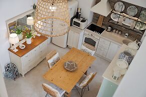 Porto Sereno Andros Suites