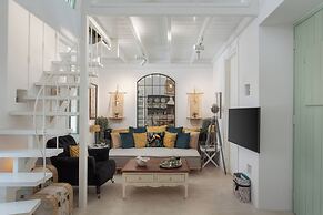 Porto Sereno Andros Suites