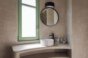 Porto Sereno Andros Suites