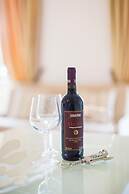 Mira-mare Apartments & Suites