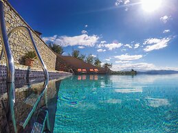 Mira-mare Apartments & Suites