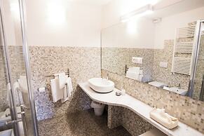 Mira-mare Apartments & Suites