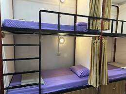 Cozy Beach Hostel