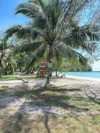 Cozy Beach Hostel