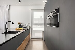 Rooftop Jacuzzi Penthouse by Sea N' Rent