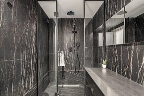 Rooftop Jacuzzi Penthouse by Sea N' Rent