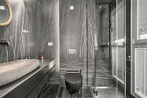 Rooftop Jacuzzi Penthouse by Sea N' Rent