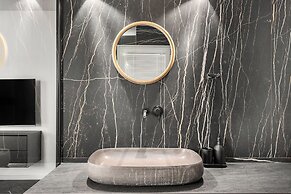 Rooftop Jacuzzi Penthouse by Sea N' Rent