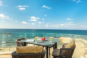 Rooftop Jacuzzi Penthouse by Sea N' Rent