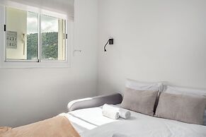 Pool & Jacuzzi Penthouse by Sea N' Rent