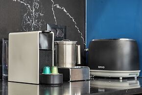 Pool & Jacuzzi Penthouse by Sea N' Rent