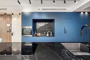 Pool & Jacuzzi Penthouse by Sea N' Rent