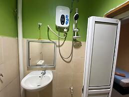 OYO 91065 Hotel De Anjung