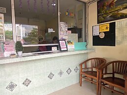 OYO 91065 Hotel De Anjung