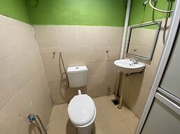 OYO 91065 Hotel De Anjung