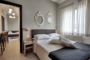 Rouge Hotel International