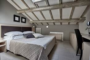 Rouge Hotel International