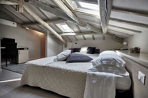 Rouge Hotel International