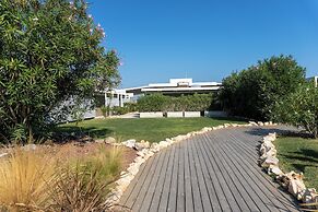 Rouge Hotel International