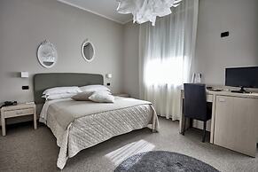 Rouge Hotel International