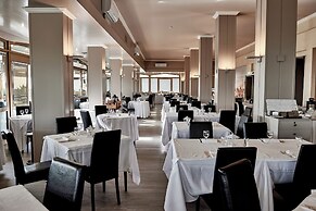 Rouge Hotel International