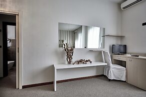 Rouge Hotel International