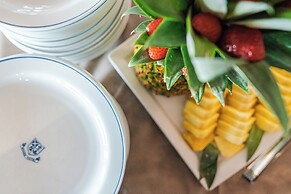 Rouge Hotel International