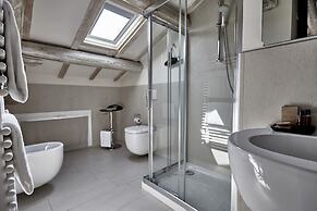 Rouge Hotel International