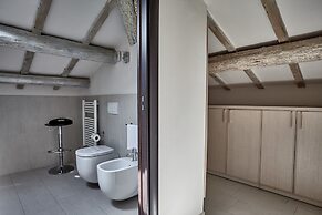 Rouge Hotel International