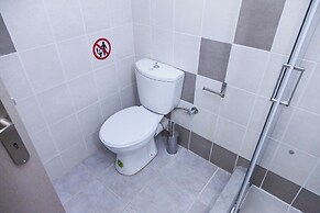 Cozy apt near Stavros Niarchos Park