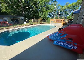 Country Bliss - Pool Spa Nature s Playground Pool IS Open