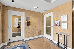 Oceanview Condo Daytona Shores 3 bed 3 Bath