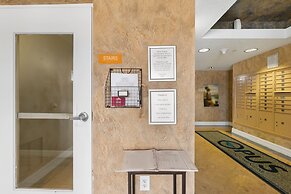 Oceanview Condo Daytona Shores 3 bed 3 Bath