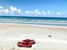 Oceanfront 2 bed Condo in New Smyrna Beach FL