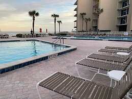 Oceanfront 2 bed Condo in New Smyrna Beach FL