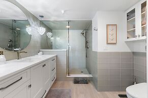 Beachfront 3 Bed Condo Daytona Beach Shores FL