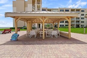 Castle Reef two bed two Bath Oceanview Condo