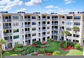 Castle Reef two bed two Bath Oceanview Condo