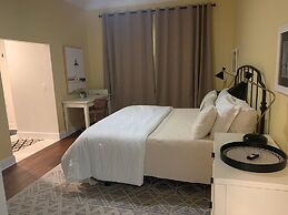 Waterfront 4 Bed House Daytona Beach FL